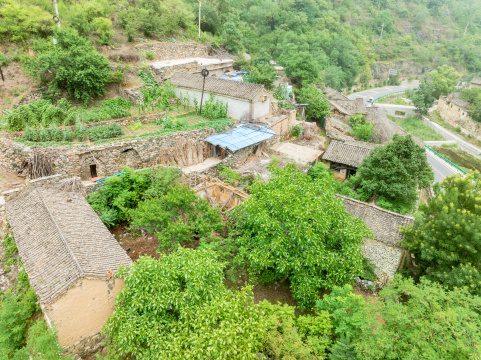 山西阳泉孟县太行山深处一废弃村庄