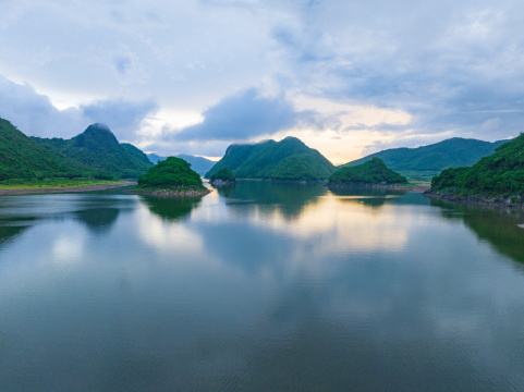 海南东方小桂林夏日湖泊火烧云