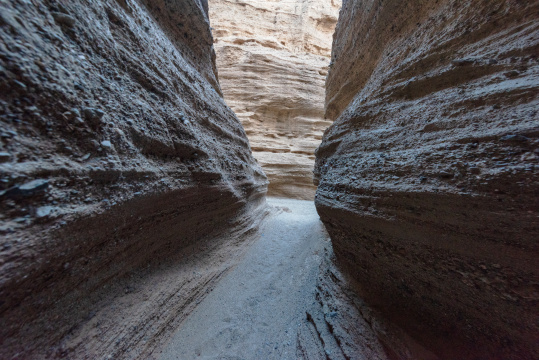 中国新疆库尔勒罗布泊大峡谷