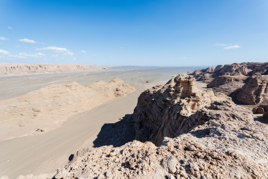 中国新疆哈密五堡魔鬼城雅丹地貌