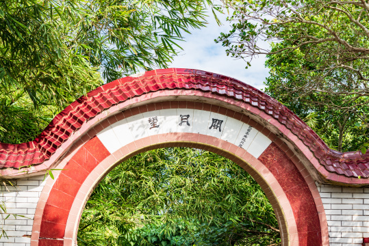 中国广东惠州双月湾大星山上的寺庙