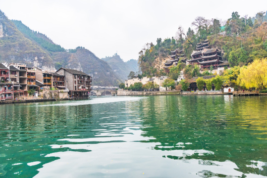 中国贵州黔东南镇远古镇冬季的早上