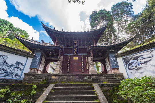 中国云南大理巍宝山文昌宫里的水龙亭