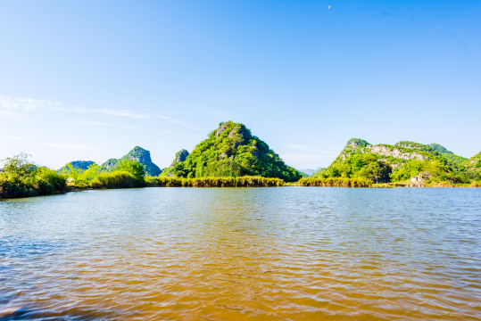 云南普者黑晴天早上