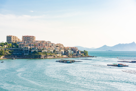 深圳大鹏南澳夏日晴天海岸线风光