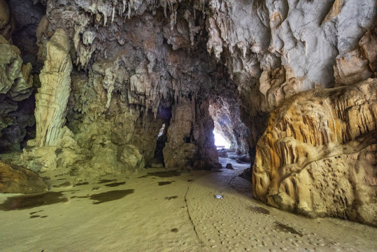 广西河池三门海景区