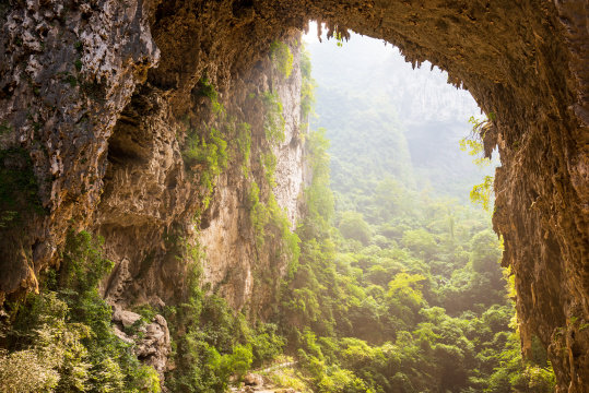 广西河池三门海飞龙洞