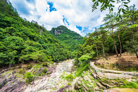 广东肇庆封开县千层峰景区