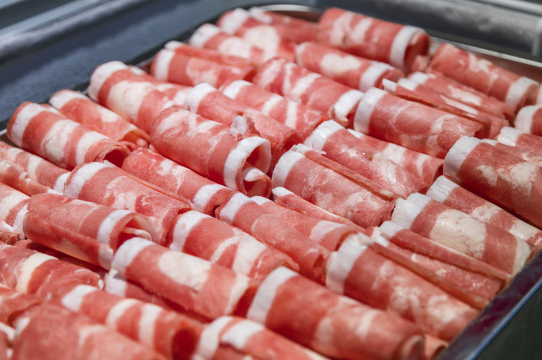 自助餐厅的肉片美食