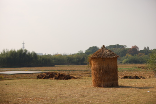 良渚古城遗址公园池中寺粮仓
