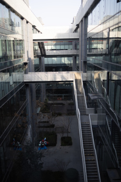 现代城市建筑办公楼外部