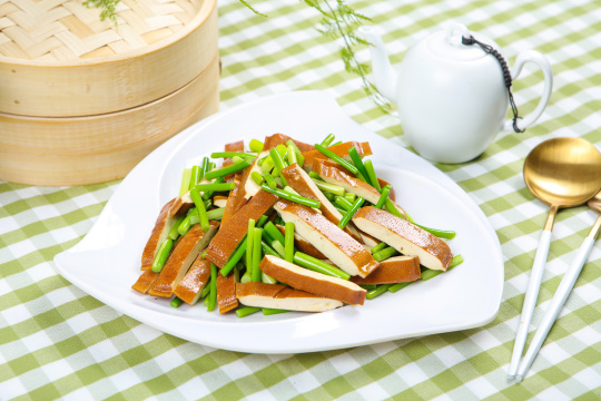 蒜苔炒豆干