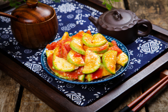 西葫芦炒番茄