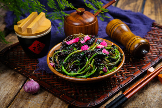 炒苋菜