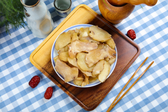 中药材生黄精片