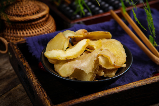 中药材生黄精片