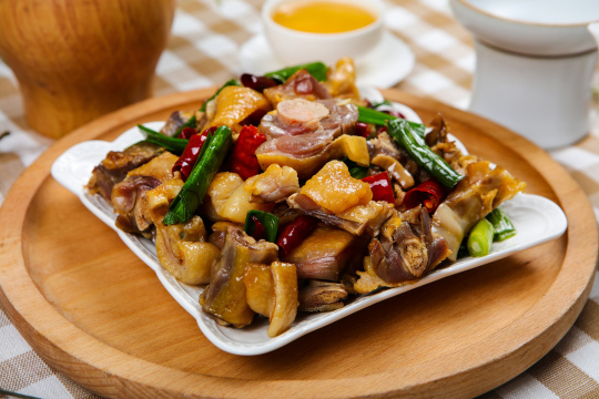 爆炒腊鸭