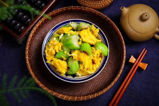 丝瓜炒鸡蛋