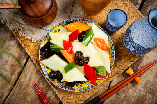 胡萝卜木耳炒淮山药