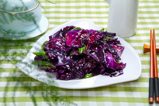 炒紫甘蓝