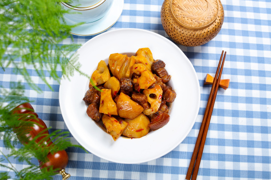 莲藕红烧肉