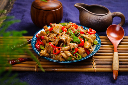 双椒炒鸭肠