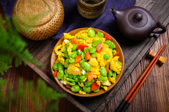 蚕豆炒鸡蛋