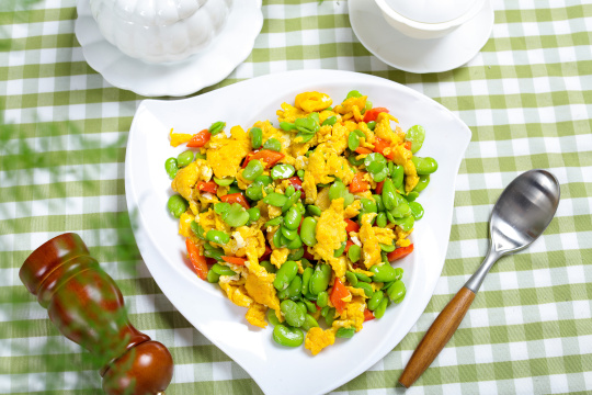 蚕豆炒鸡蛋