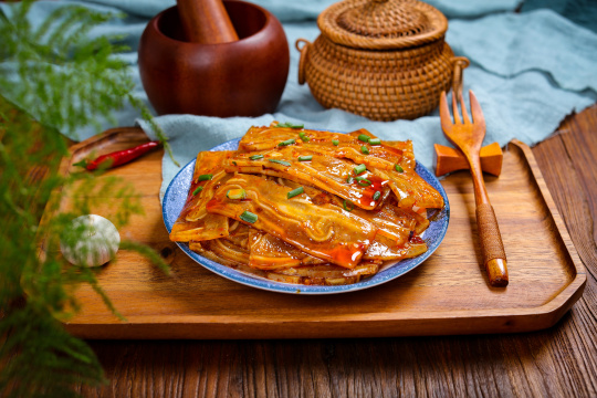 凉拌猪耳冻千层耳