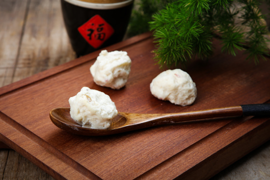 手打墨鱼丸