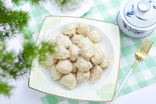 手打墨鱼丸