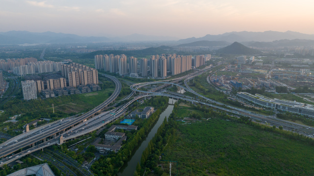杭州麦岭沙立交桥日落