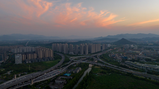 杭州麦岭沙立交桥日落