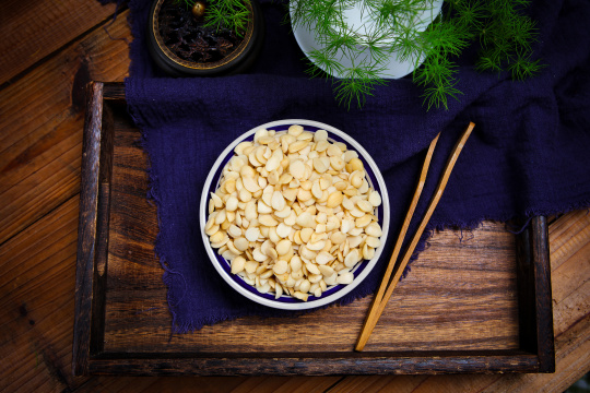 药材桃仁