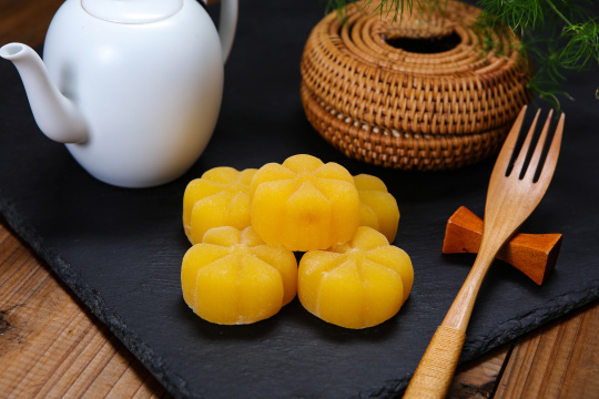 芒果冰皮月饼