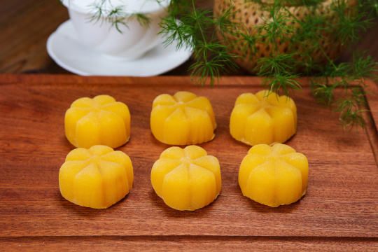 芒果冰皮月饼