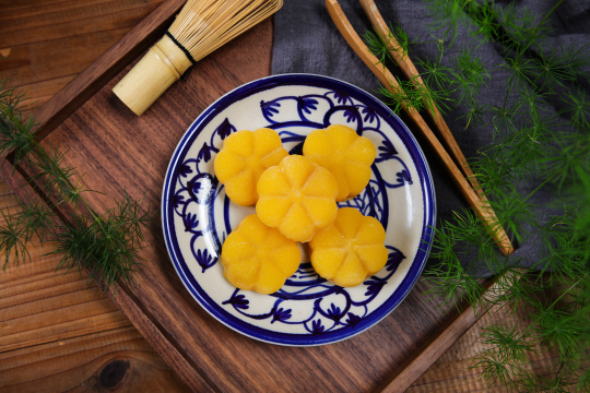 芒果冰皮月饼