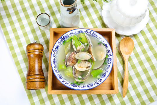 蛤蜊丝瓜汤