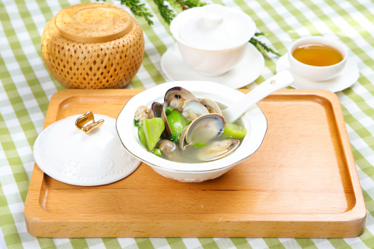 蛤蜊丝瓜汤