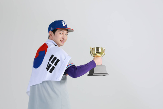 棒球运动摄影，一种以捧得奖杯为乐的爱好 