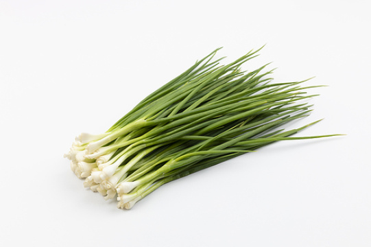 绿洋葱 - 去皮的韭菜束 努基图像 