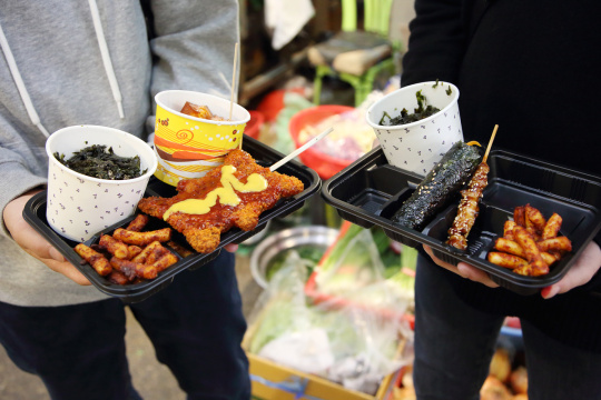 “Korean mood 060”常见释义为“韩国情绪 060” 