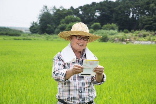 “farmer 284”常见释义为“农民 284” 