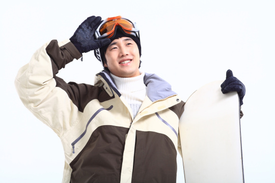 28 位女性/男性 2463  