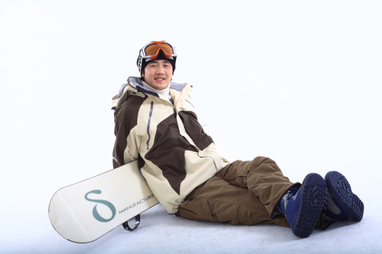 28 位女性/男性 2482 