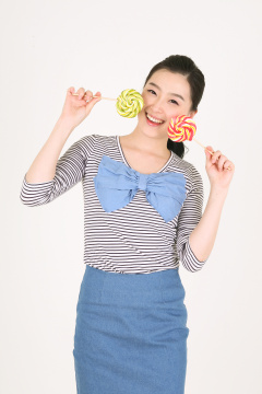 298 对情侣/爱人 896  