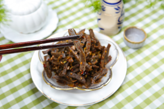 酸菜炒魔芋豆腐