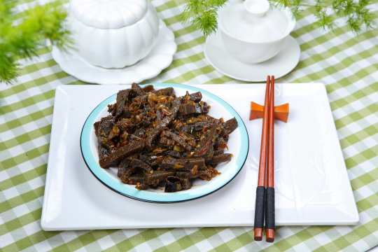 酸菜炒魔芋豆腐