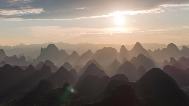 广西桂林山水水墨画 桂林山水甲天下