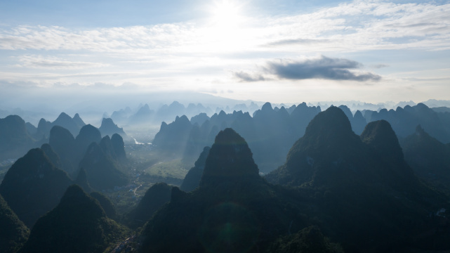 广西桂林山水水墨画